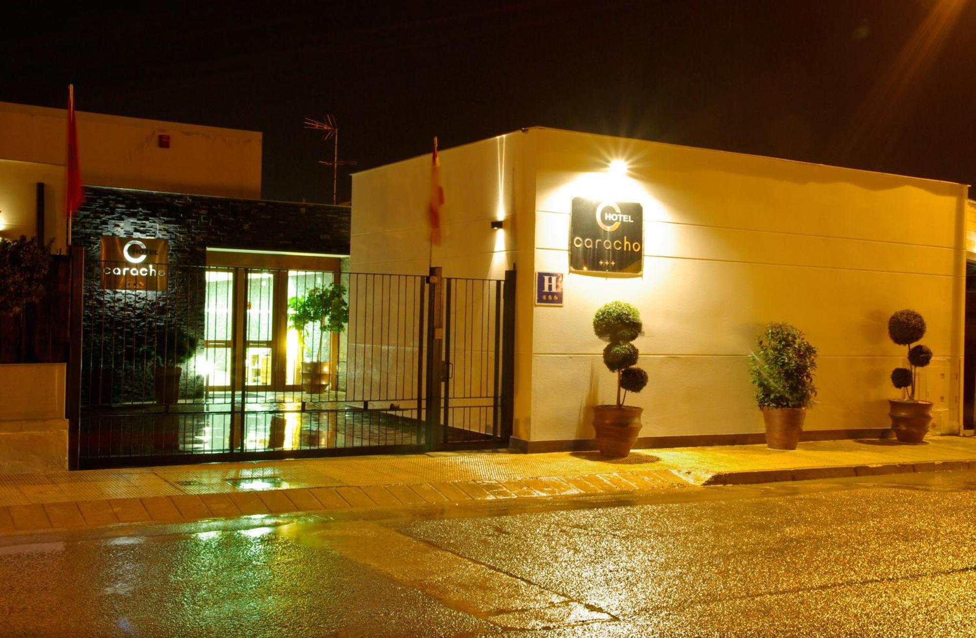 Hotel Restaurante Caracho 코렐라 외부 사진