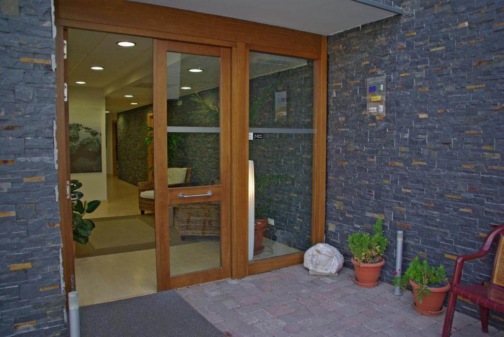 Hotel Restaurante Caracho 코렐라 외부 사진